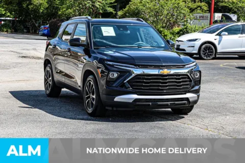 More photos of 2025 Chevrolet TrailBlazer LT at ALM Newnan, GA
