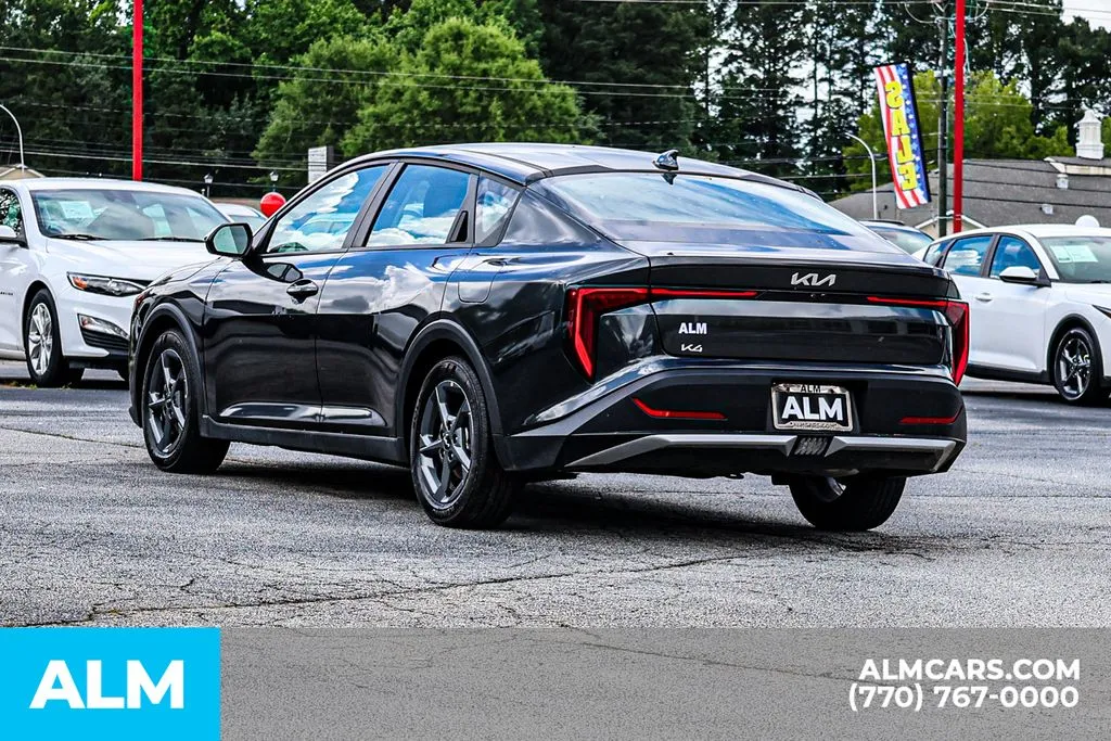 2025 Kia K4 LXS - Photo 6