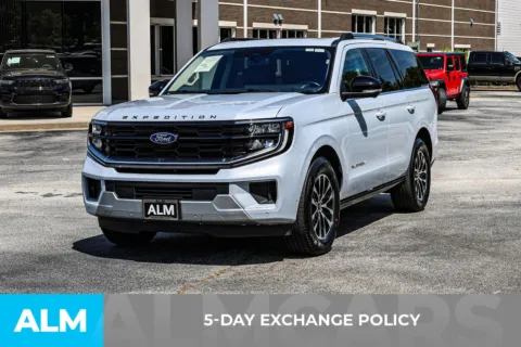 More photos of 2025 Ford Expedition Platinum at ALM Newnan, GA