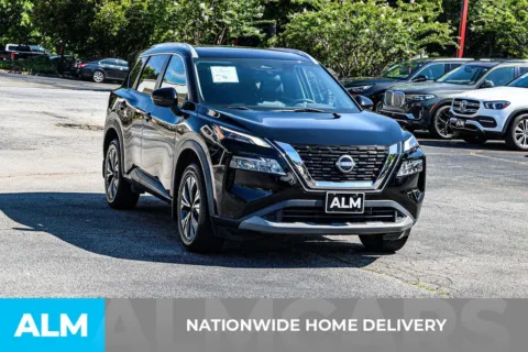 More photos of 2022 Nissan Rogue SV at ALM Newnan, GA
