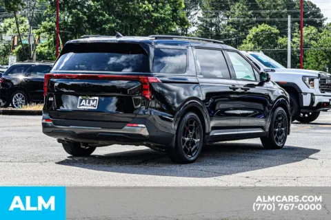 More photos of 2025 Kia Carnival SX at ALM Newnan, GA