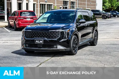 More photos of 2025 Kia Carnival SX at ALM Newnan, GA
