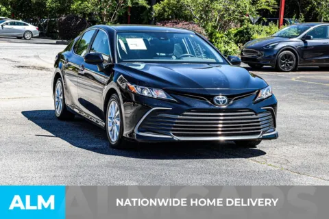 More photos of 2022 Toyota Camry LE at ALM Newnan, GA