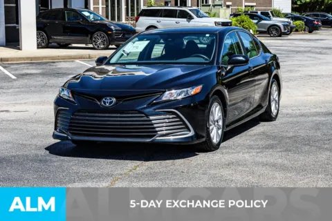 More photos of 2022 Toyota Camry LE at ALM Newnan, GA