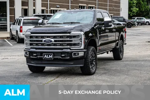 More photos of 2023 Ford F-250SD Platinum at ALM Newnan, GA