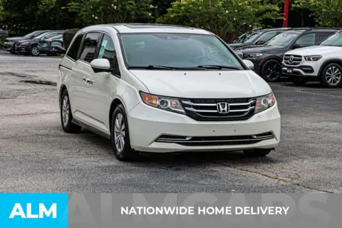 More photos of 2015 Honda Odyssey EX-L at ALM Newnan, GA