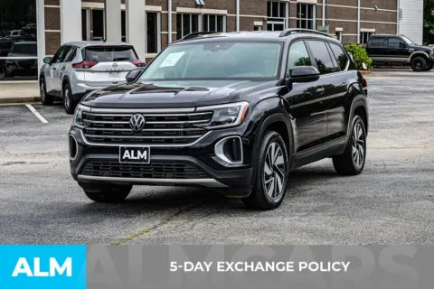 Another view of 2024 Volkswagen Atlas 2.0T SE w/Technology for sale in Newnan, GA at ALM Newnan