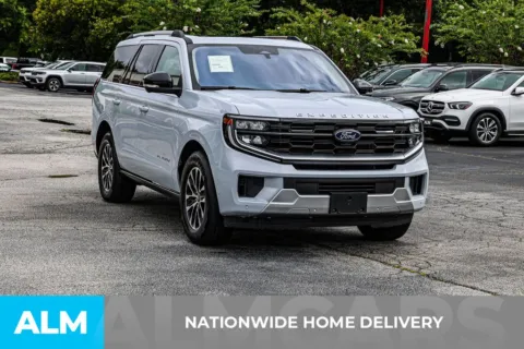 More photos of 2025 Ford Expedition Platinum at ALM Newnan, GA