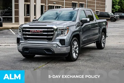 More photos of 2020 GMC Sierra 1500 SLE at ALM Newnan, GA