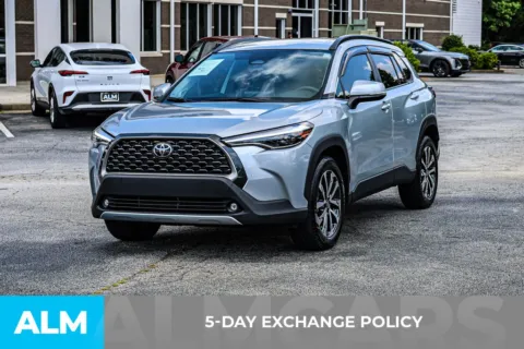 More photos of 2023 Toyota Corolla Cross XLE at ALM Newnan, GA