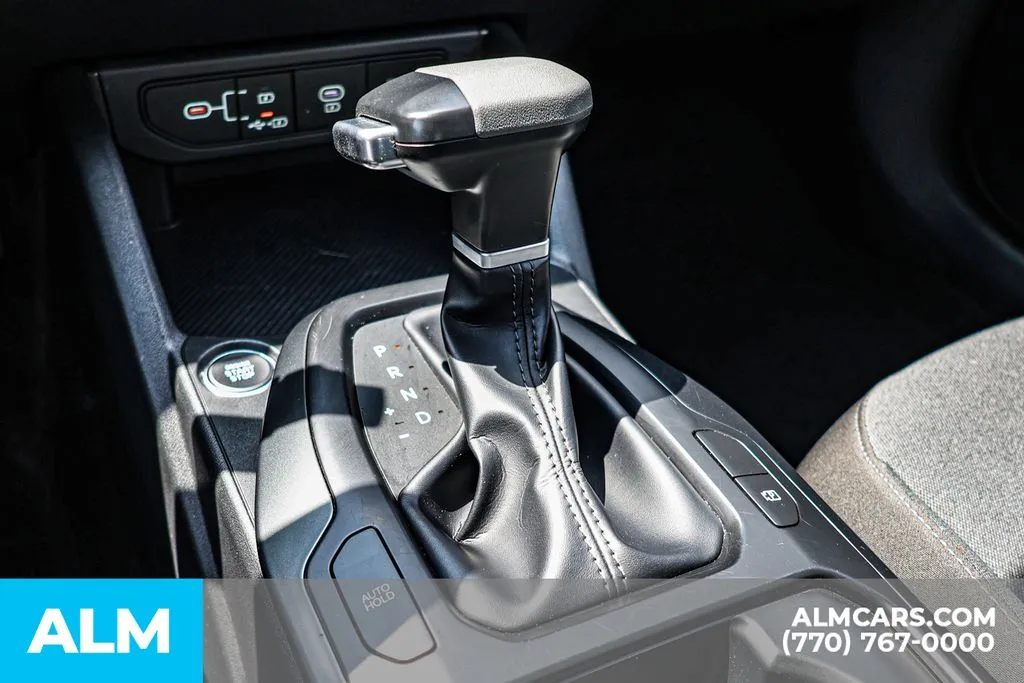 2025 Kia K4 LXS - Photo 39