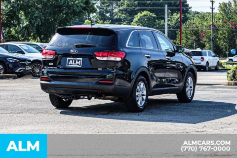 More photos of 2018 Kia Sorento L at ALM Newnan, GA