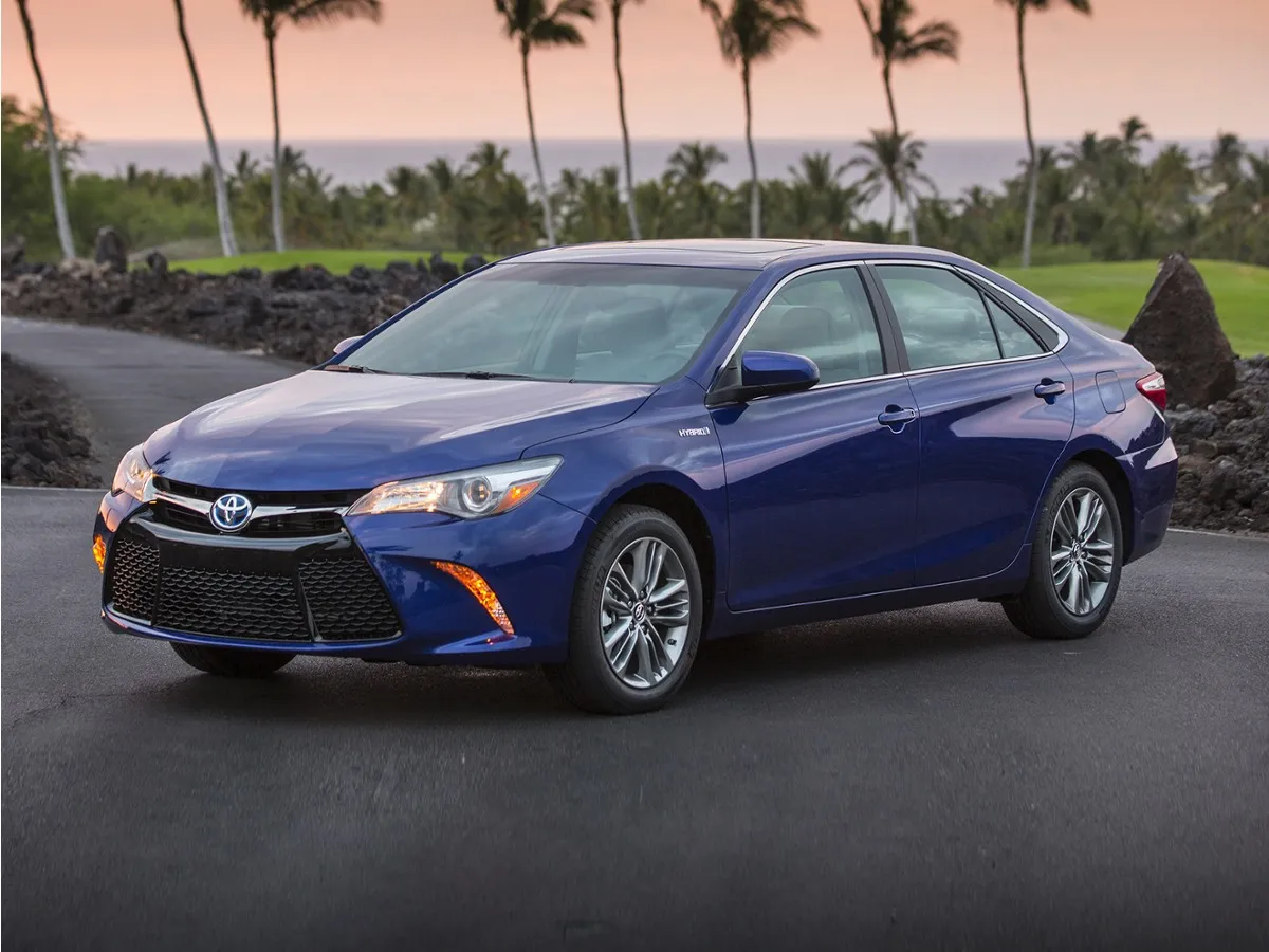 2015 Toyota Camry Hybrid LE for sale in Newnan, GA