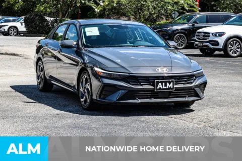 More photos of 2024 Hyundai Elantra Limited at ALM Newnan, GA