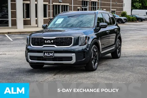 More photos of 2024 Kia Telluride EX at ALM Newnan, GA