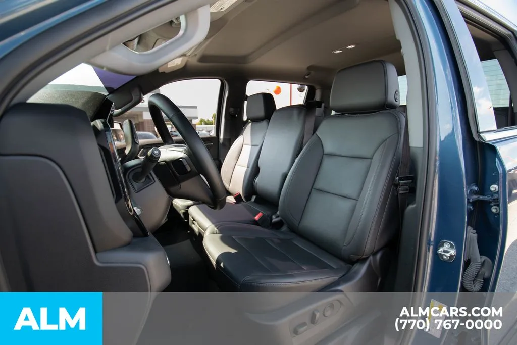 2024 GMC Sierra 1500 SLT - Photo 17