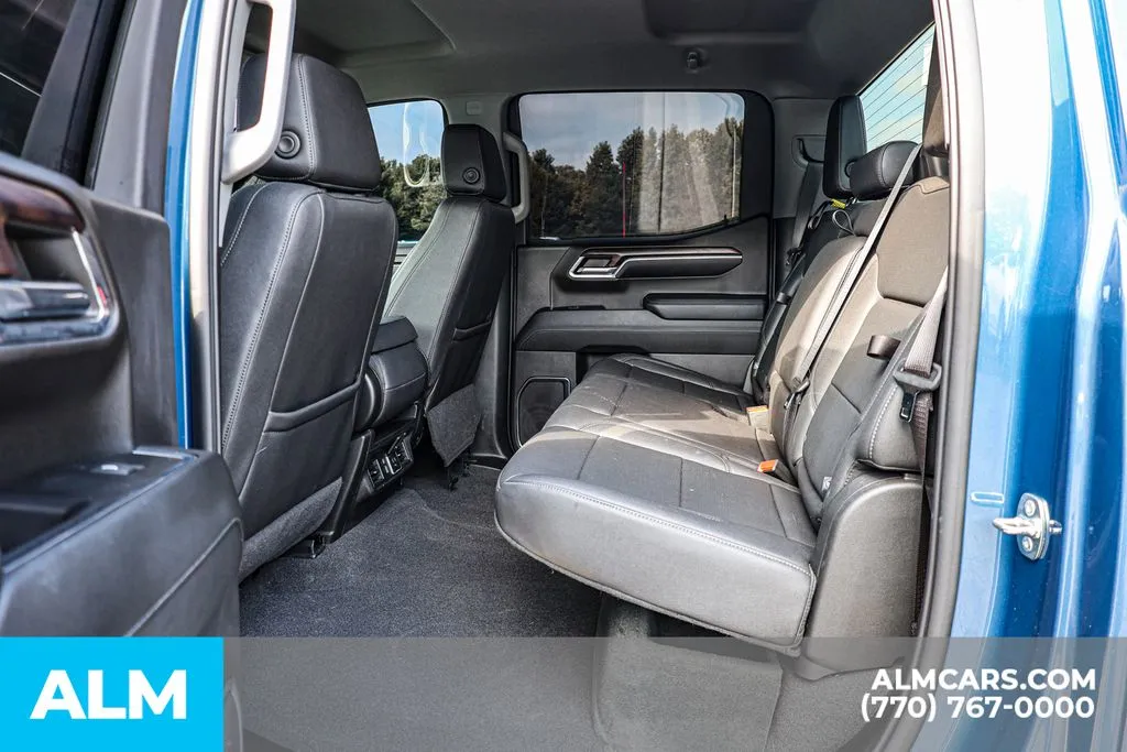2024 GMC Sierra 1500 SLT - Photo 18