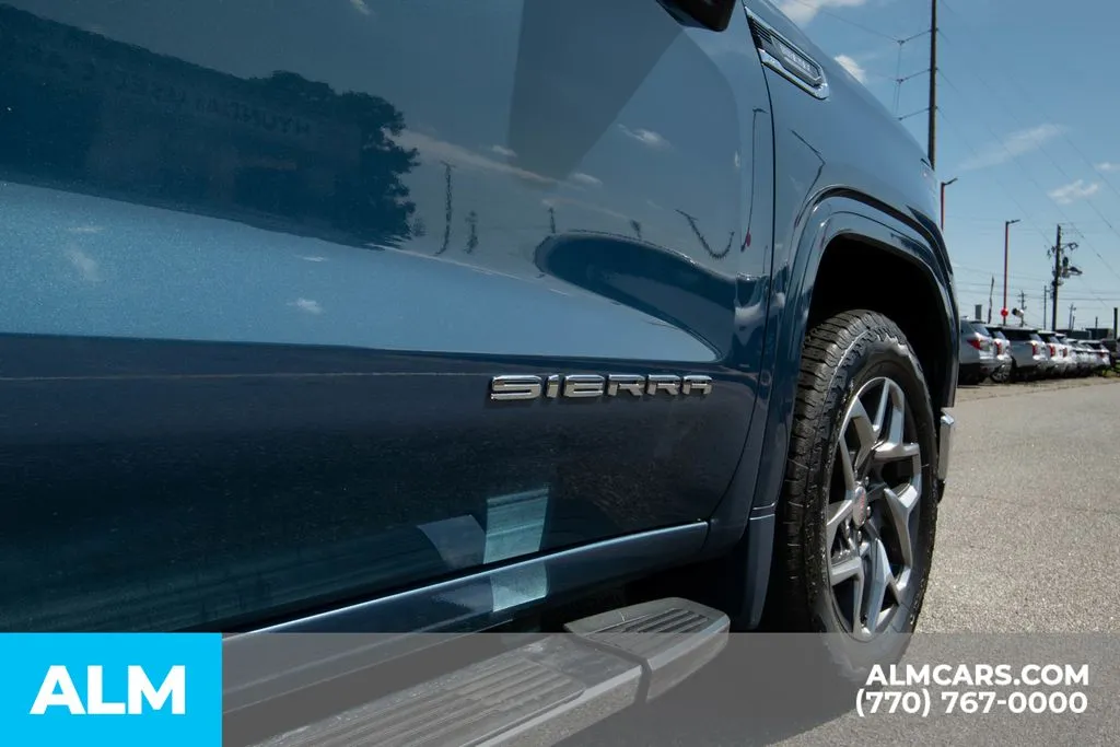 2024 GMC Sierra 1500 SLT - Photo 15