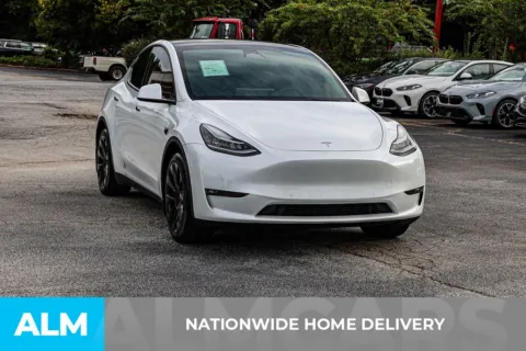More photos of 2022 Tesla Model Y Long Range at ALM Newnan, GA