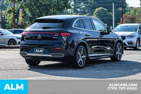 More photos of 2023 Mercedes-Benz EQE 500 SUV at ALM Newnan, GA