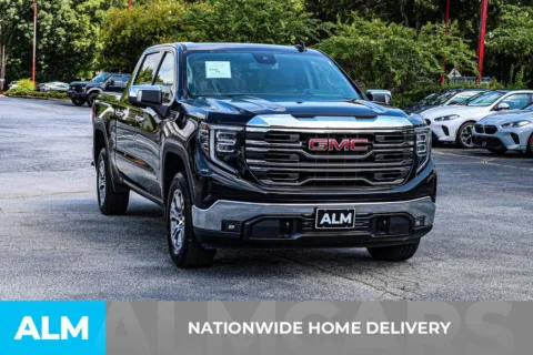 More photos of 2025 GMC Sierra 1500 SLT at ALM Newnan, GA