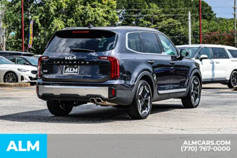 More photos of 2025 Kia Telluride S at ALM Newnan, GA