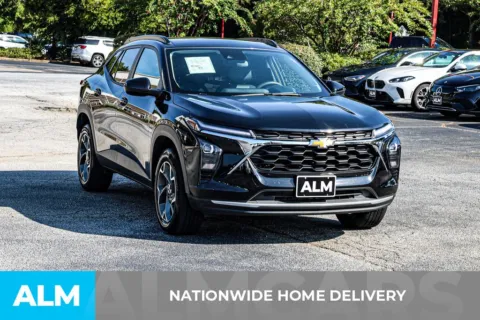 More photos of 2025 Chevrolet Trax LT at ALM Newnan, GA