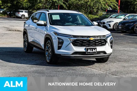 More photos of 2025 Chevrolet Trax LT at ALM Newnan, GA