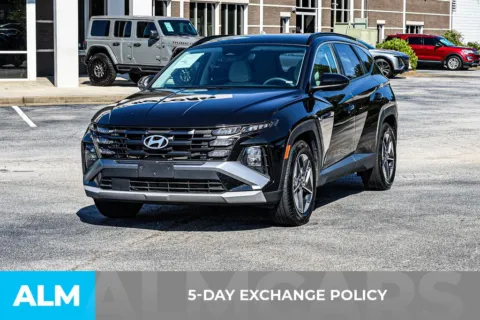 Another view of 2025 Hyundai Tucson SEL for sale in Newnan, GA at ALM Newnan
