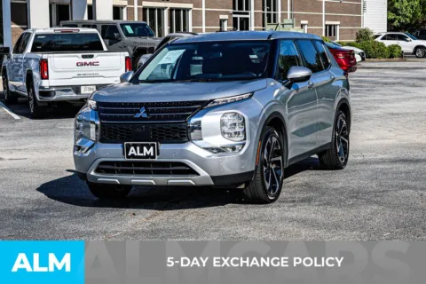 Another view of 2024 Mitsubishi Outlander SE for sale in Newnan, GA at ALM Newnan