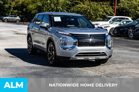 More photos of 2024 Mitsubishi Outlander SE at ALM Newnan, GA