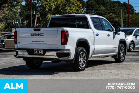 More photos of 2025 GMC Sierra 1500 SLT at ALM Newnan, GA