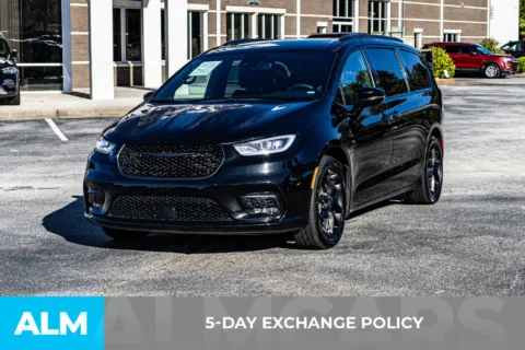 Another view of 2025 Chrysler Pacifica Limited for sale in Newnan, GA at ALM Newnan