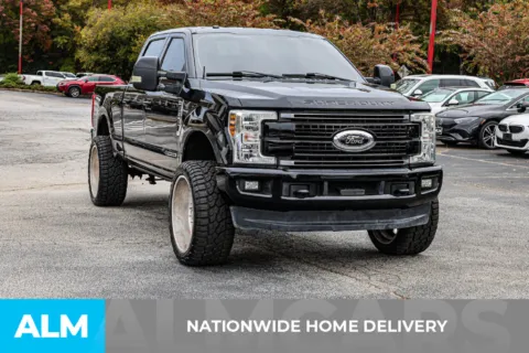 More photos of 2018 Ford F-250SD Lariat at ALM Newnan, GA