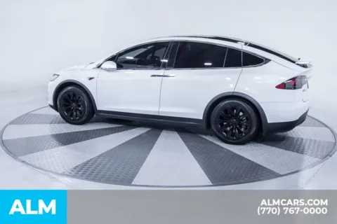 More photos of 2020 Tesla Model X Long Range at ALM Newnan, GA