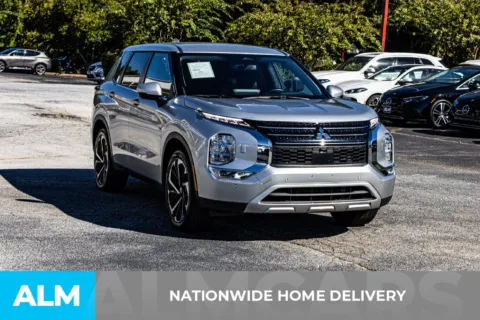 More photos of 2024 Mitsubishi Outlander SE at ALM Newnan, GA