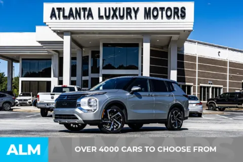 Photos of 2024 Mitsubishi Outlander SE for sale in Newnan, GA at ALM Newnan