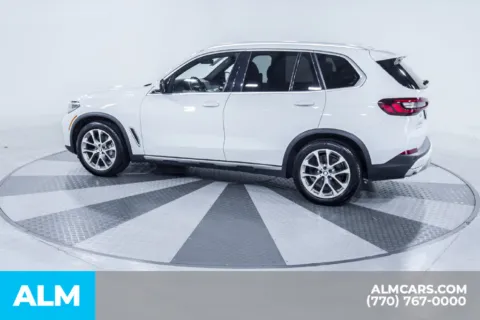 More photos of 2022 BMW X5 xDrive40i at ALM Newnan, GA
