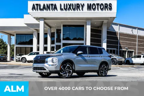 Photos of 2024 Mitsubishi Outlander SE for sale in Newnan, GA at ALM Newnan