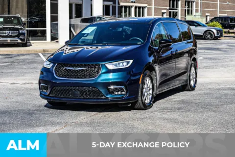 Another view of 2025 Chrysler Pacifica Select for sale in Newnan, GA at ALM Newnan