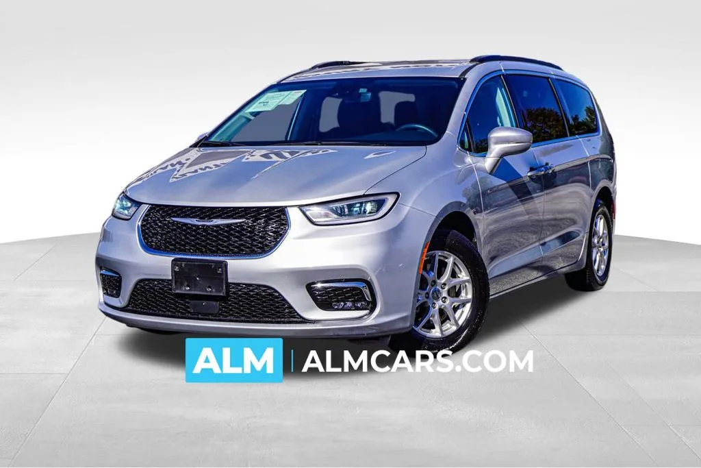 2022 Chrysler Pacifica Touring L for sale in Newnan, GA