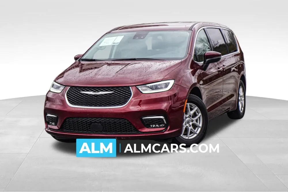 2023 Chrysler Pacifica Touring L for sale in Newnan, GA