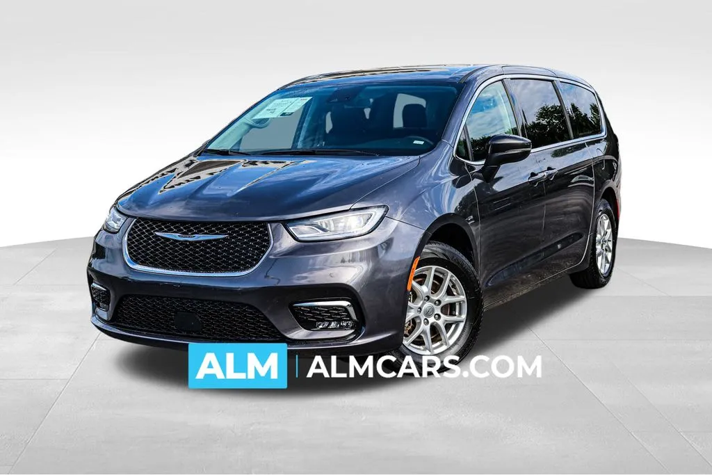 Gray 2023 Chrysler Pacifica Touring L for sale in Newnan, GA