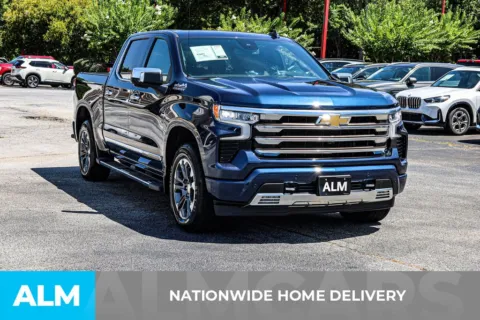 More photos of 2022 Chevrolet Silverado 1500 High Country at ALM Newnan, GA