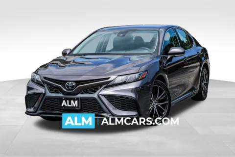 Gray 2022 Toyota Camry SE for sale in Newnan, GA
