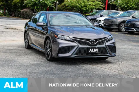 More photos of 2022 Toyota Camry SE at ALM Newnan, GA