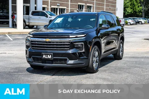 More photos of 2024 Chevrolet Traverse LT at ALM Newnan, GA