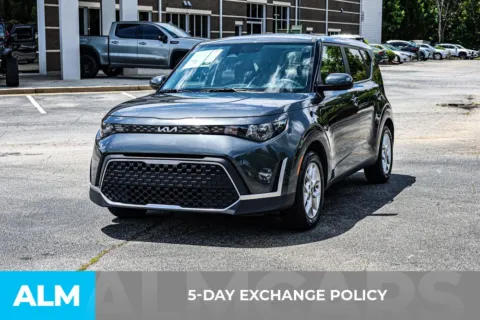 More photos of 2023 Kia Soul LX at ALM Newnan, GA