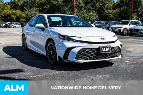 More photos of 2025 Toyota Camry SE at ALM Newnan, GA