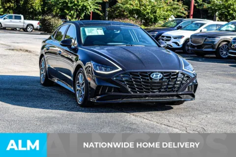 More photos of 2023 Hyundai Sonata SEL at ALM Newnan, GA